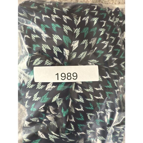 Lilla P Sz M V-Neck Tunic Top Lightweight Print Blouse 3/4 Sleeve - Picture 7 of 7